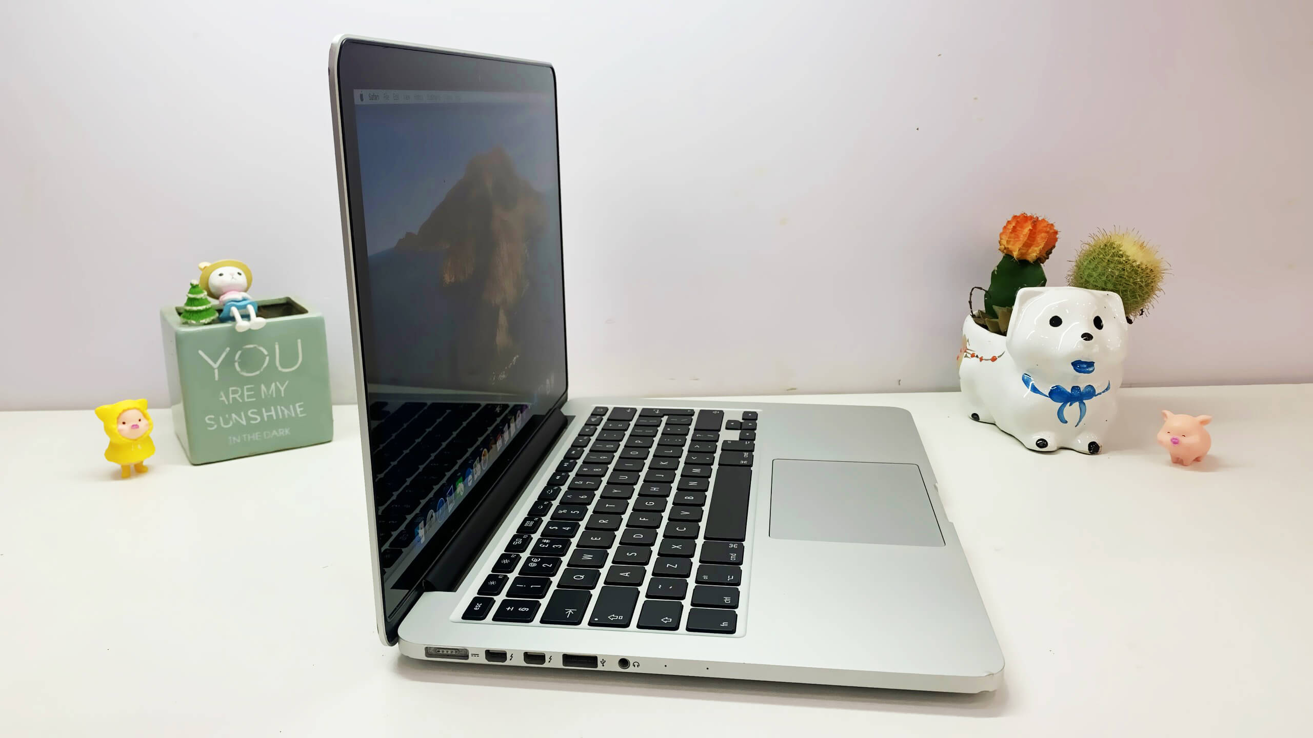 Macbook Pro Early 2015 anh 3